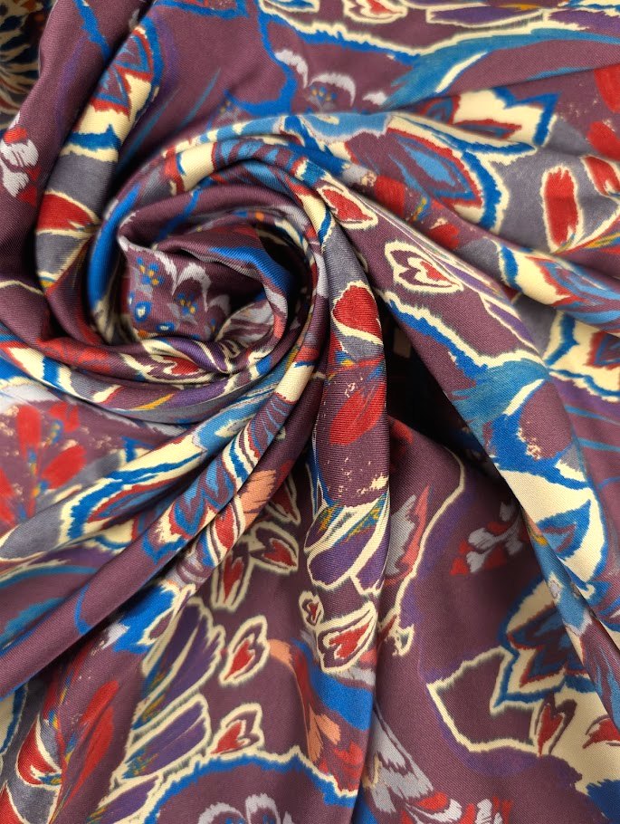 Twill satiné dessin bohème fleuri 1