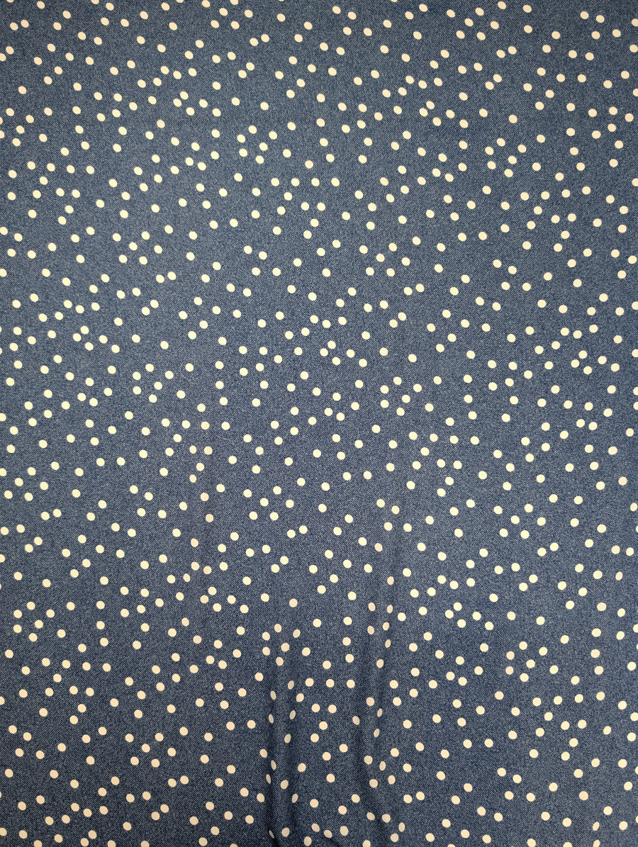 Batiste de viscose Ecovero, petits pois blancs sur bleu jean 4 [blankastock:97f7cd54-c6b7-4ad6-a3de-327cb109fdfe]
