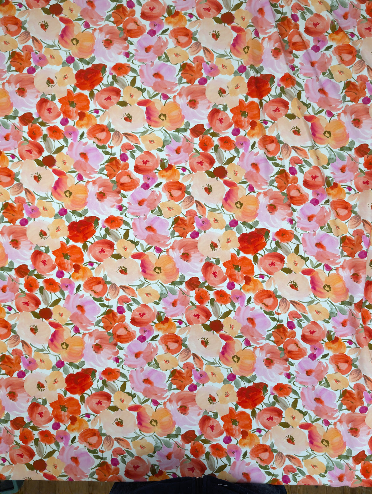 Viscose Ecovero, grandes fleurs romantiques multicolores 4 [blankastock:58a40d46-8abf-4625-bb90-d220341a1654]