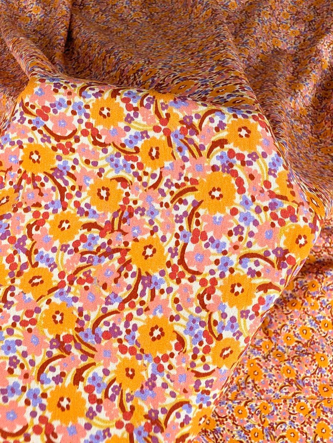 Fluid crinkled-effect viscose with a bohemian floral print 3