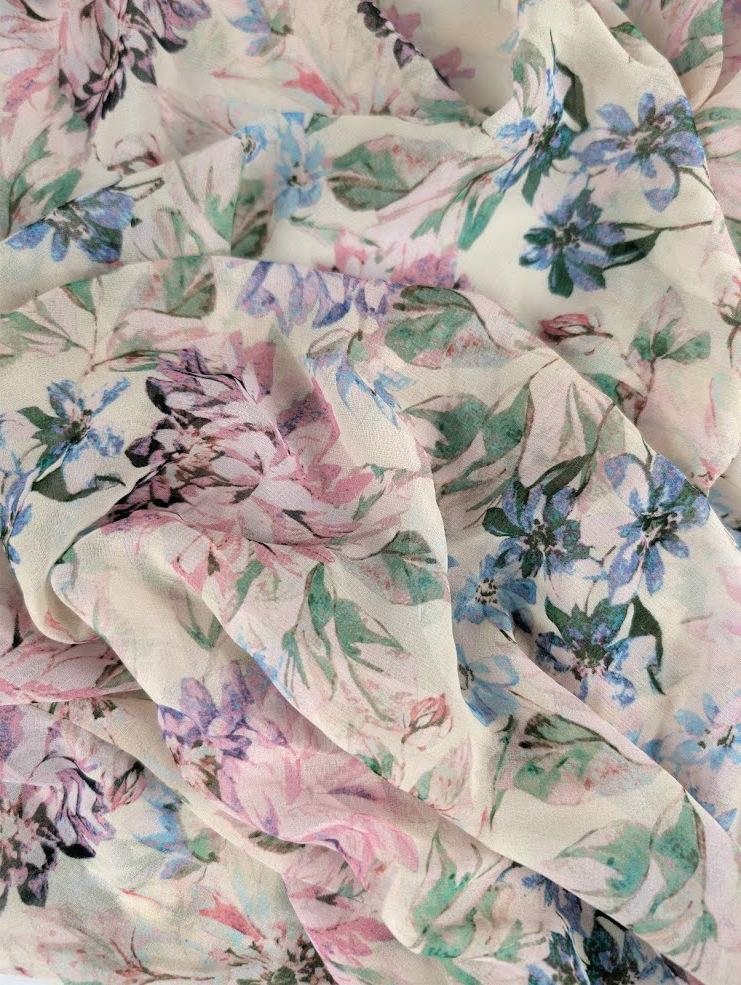 Mousseline polyester motif fleuri romantique 3