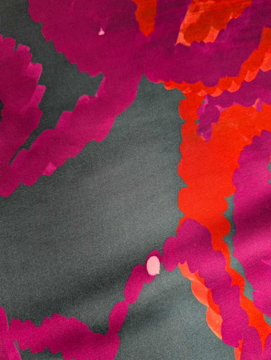 Satin de viscose léger, grandes fleurs abstraites rétro (léger défaut d’aspect) 3 [blankastock:dfe2085d-fb9e-43e2-8cb8-7be7da892f64]