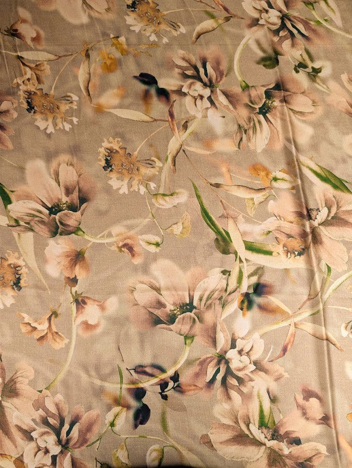 Mousseline polyester motif floral romantique 4