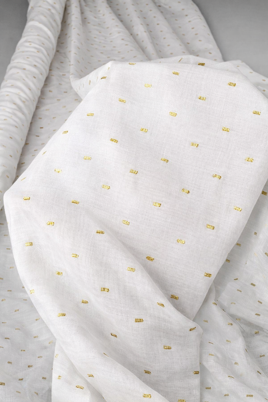 AURÉA - Batiste de viscose plumetis doré - Nuances de blanc 4