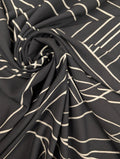 Crêpe de polyester léger, motif géométrique noir et blanc 1 [blankastock:833def0a-26e0-462d-88e6-9ccbe14bb33f]