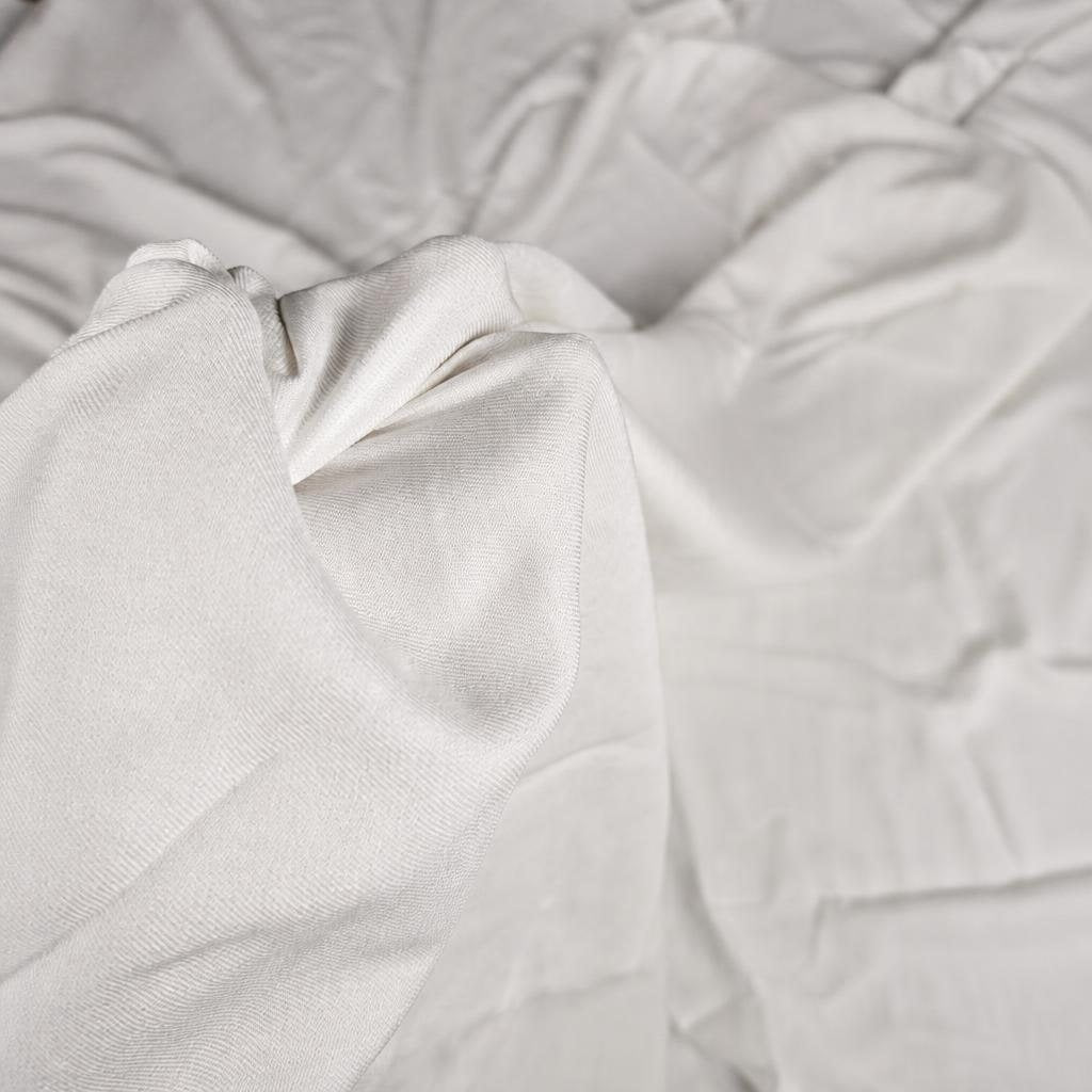 NADAM - Sergé de viscose lourd - Nuances de blanc 4