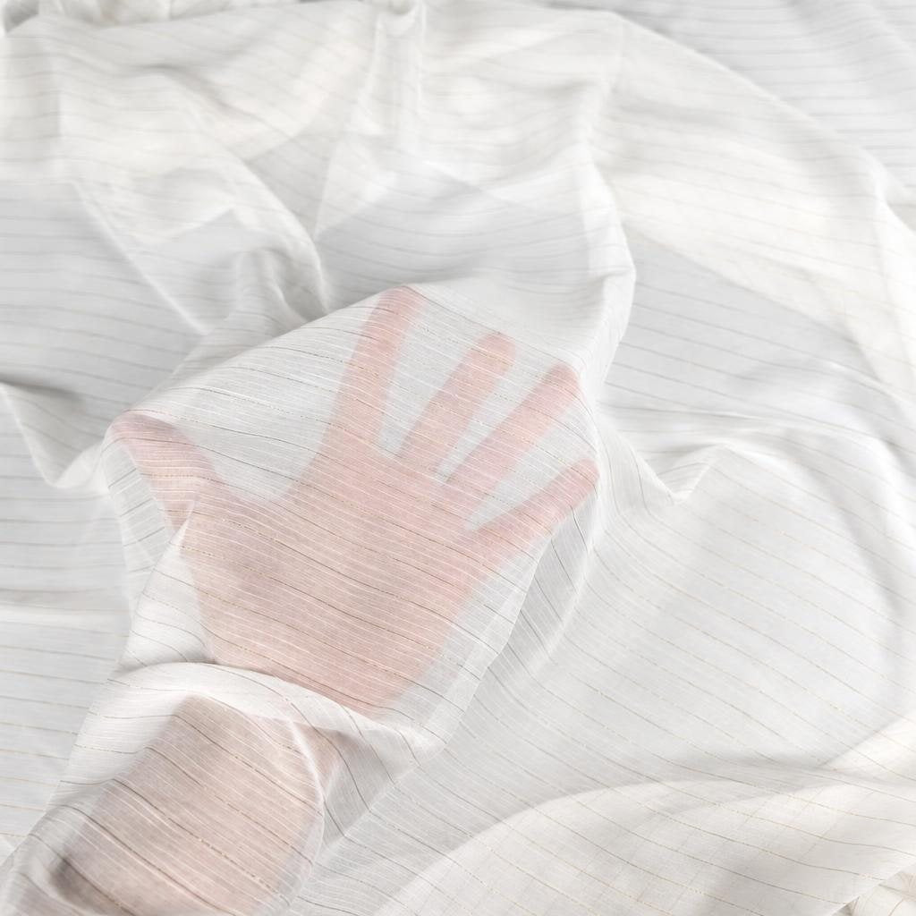 ZINIA - Voile de polyester lurex plissé - Nuances de blanc 4