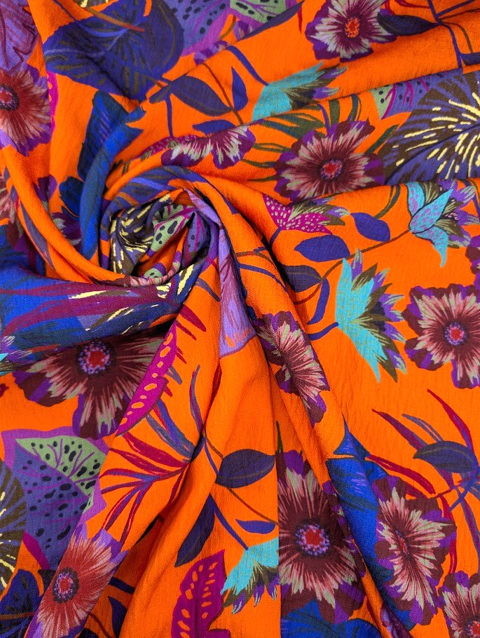 Crêpe de viscose lourd motif fleuri orange 1