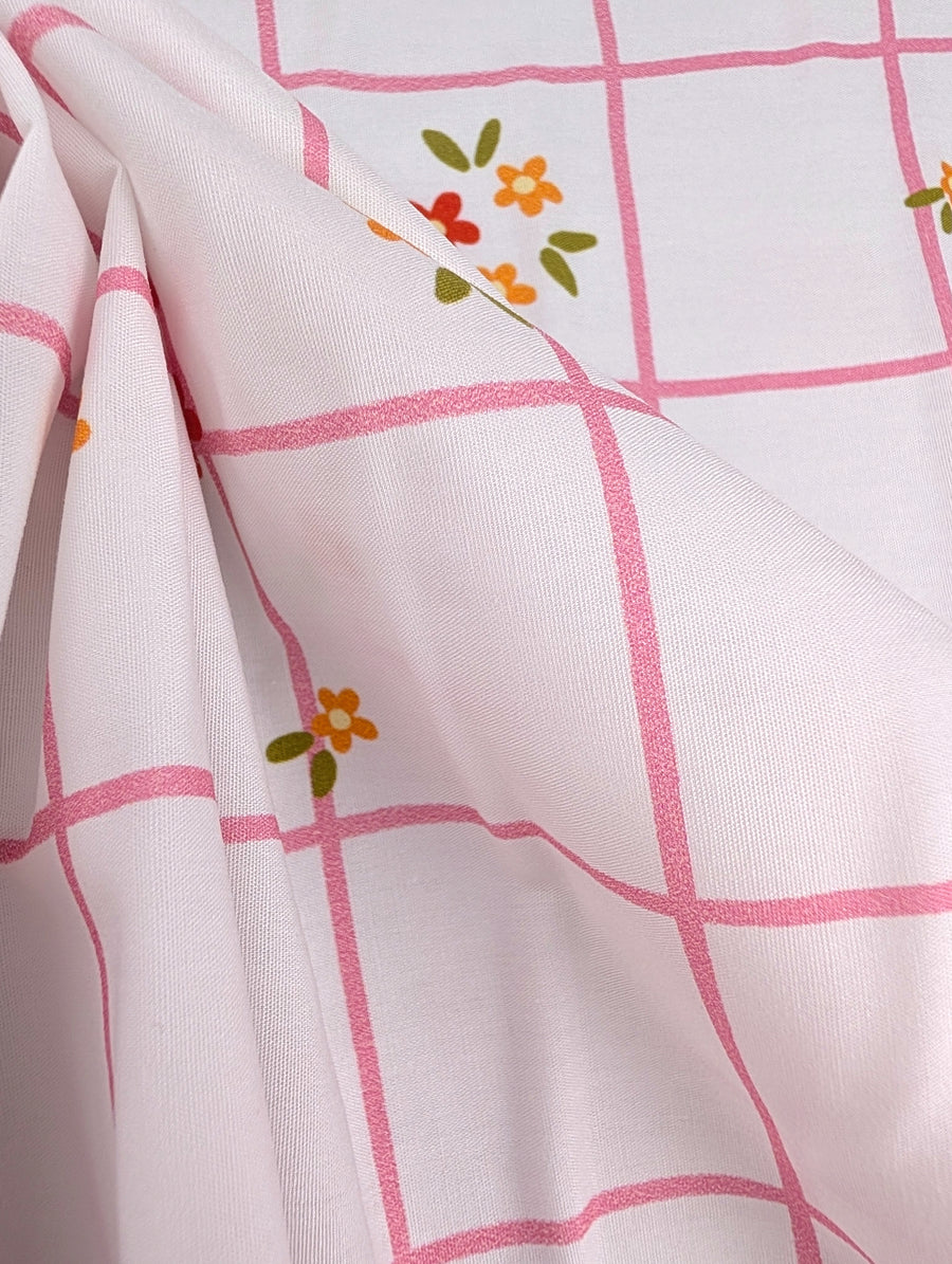 Popeline de coton, quadrillage rose et fleurs champêtres 4 [blankastock:843caefc-35e2-4ecb-8aca-95bb0204149a]