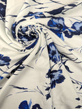 Viscose fluide, grandes fleurs bleues sur fond écru 1 [blankastock:9ab0e4a1-91ea-4dcb-adc8-442dae15d173]