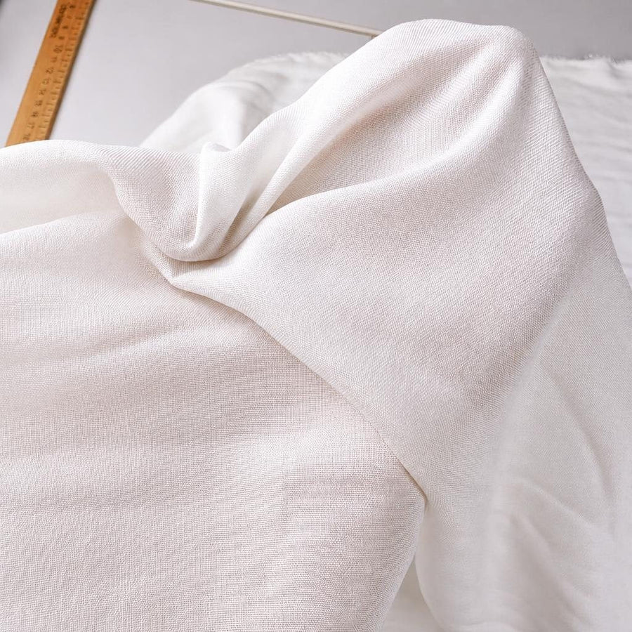 SAPHIR - Satin de viscose léger 4