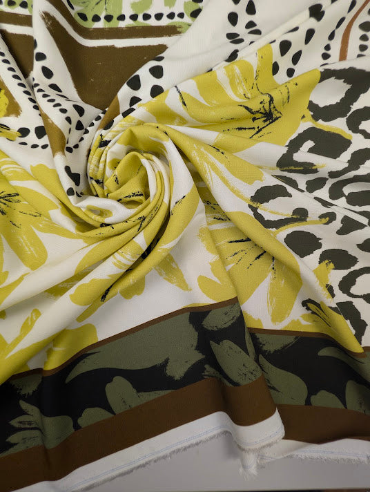 Viscose Ecovero com padrão de folhagem multicolorida 1 [blankastock:4729373d-587a-443a-b0d1-b7eb6686594b]