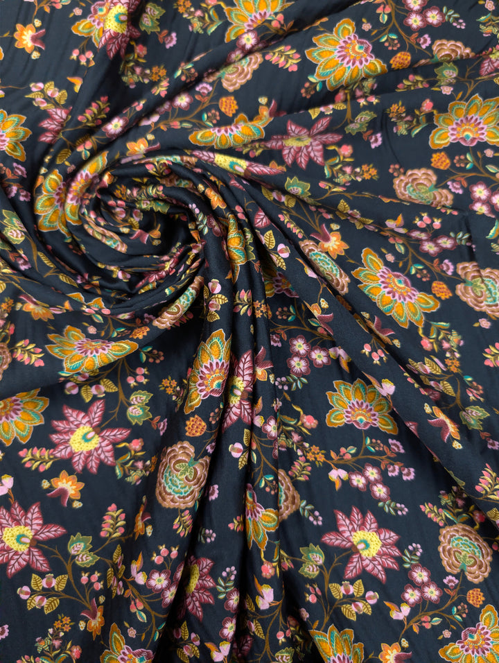 Satin de viscose, motif fleuri bohème multicolore 1 [blankastock:29029c93-18fc-47ce-9d82-64f4a85c4c42]