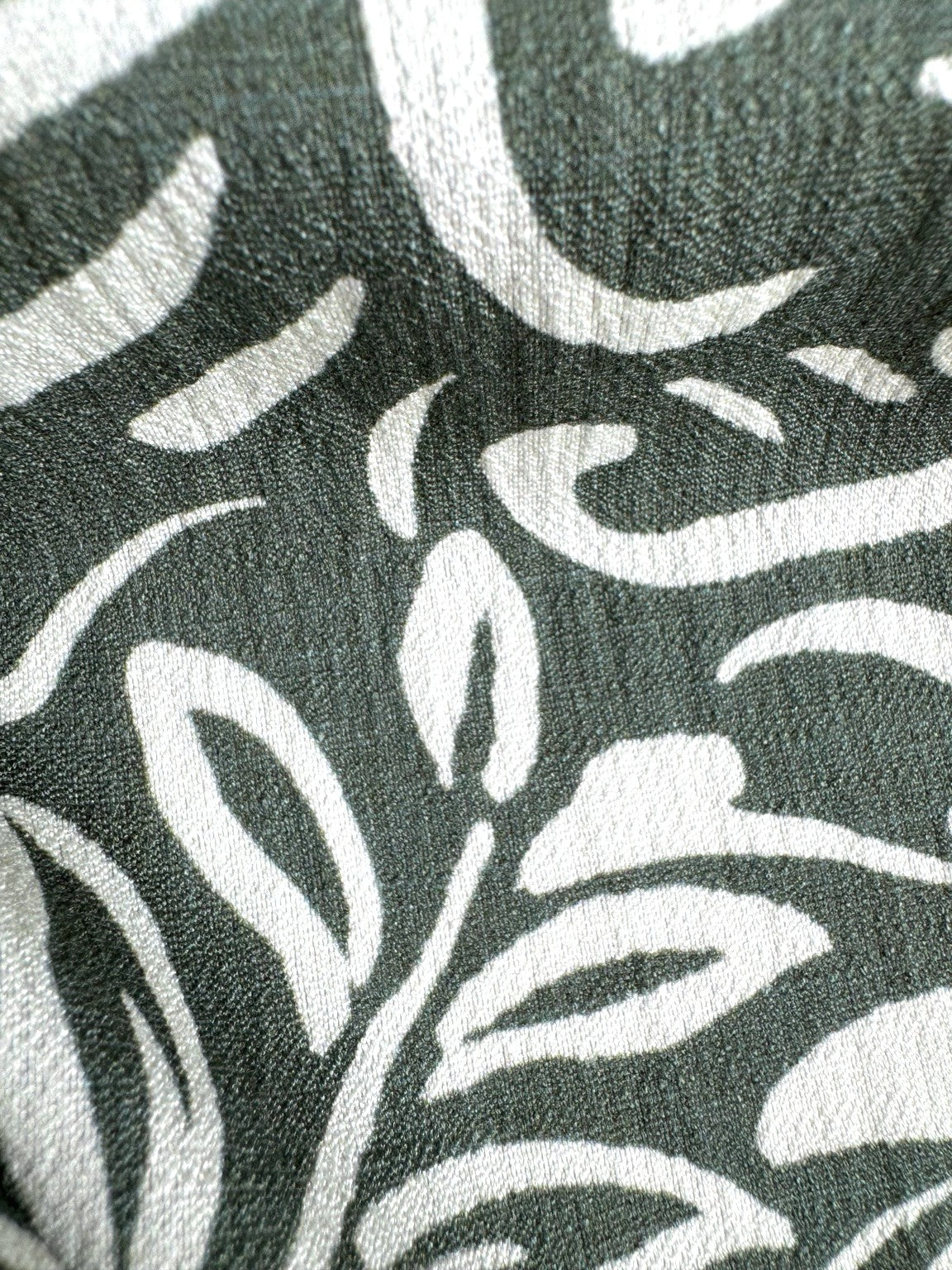 Viscose texturée - feuillage kaki 3