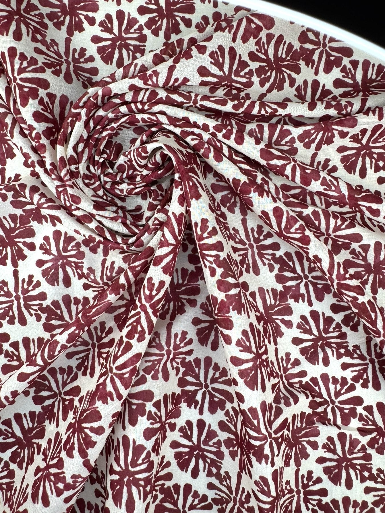 Batiste coton fleurie rouge 1