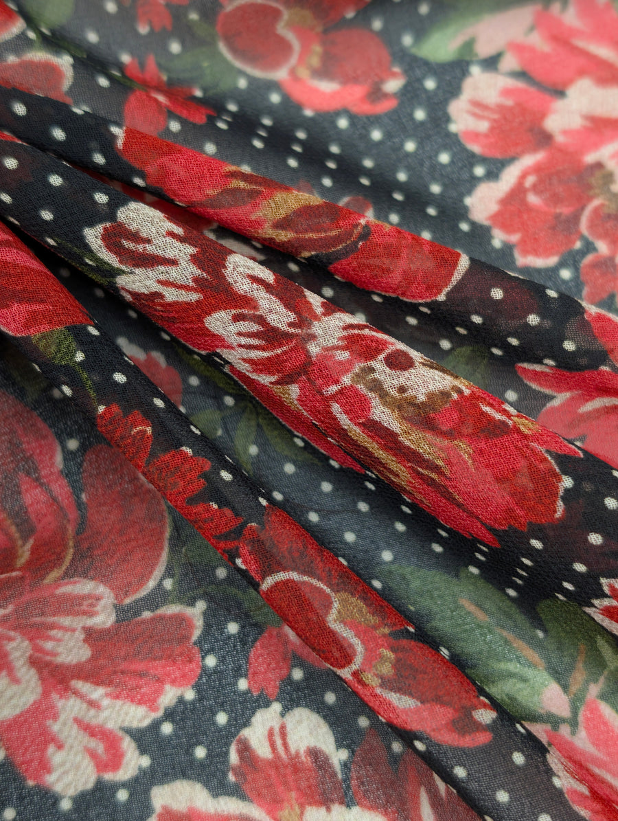 Voile crêpe de polyester, fleurs rouges et pois blancs 3 [blankastock:8678db3a-e7b5-46b8-8762-817c3841736c]