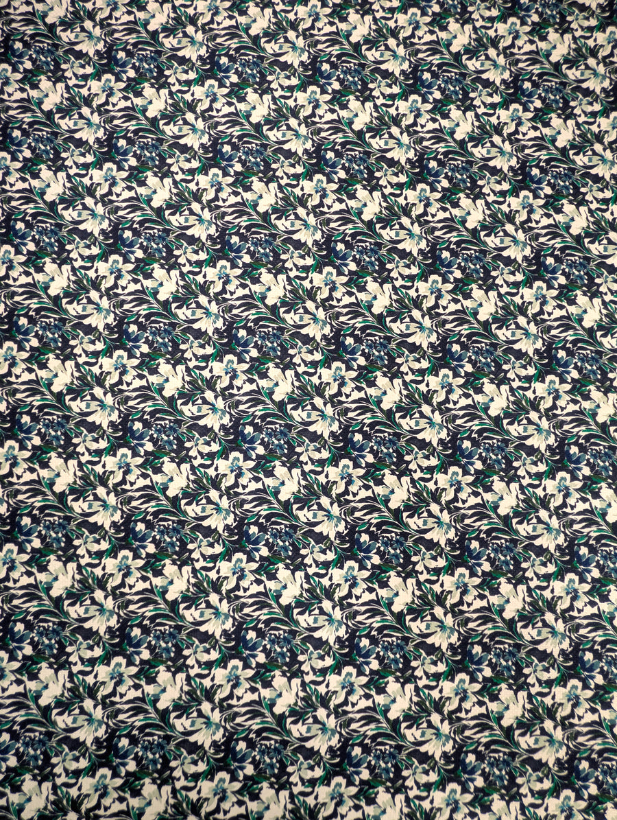 Batiste damassée de viscose, fleurs et feuillage bleu-vert 4 [blankastock:c0cf901c-8bb9-48be-90d5-a4430f310c2c]