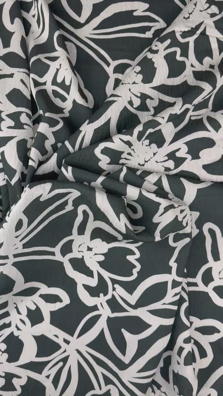 Toile viscose florale - Imprimé vert foncé et écru video 5