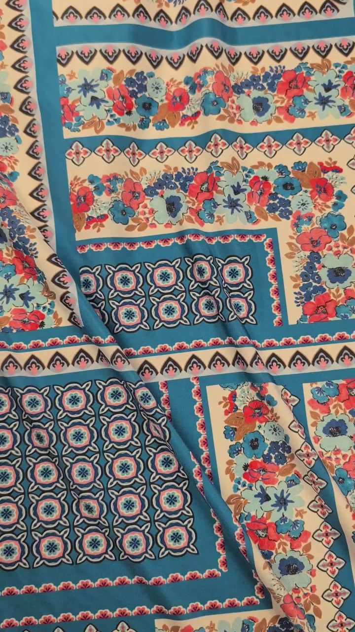 Maille "bisou-bisou", motif patchwork fleuri géométrique video 6 [blankastock:1decb951-e94c-4cfa-9b13-84d9efedfbb8]