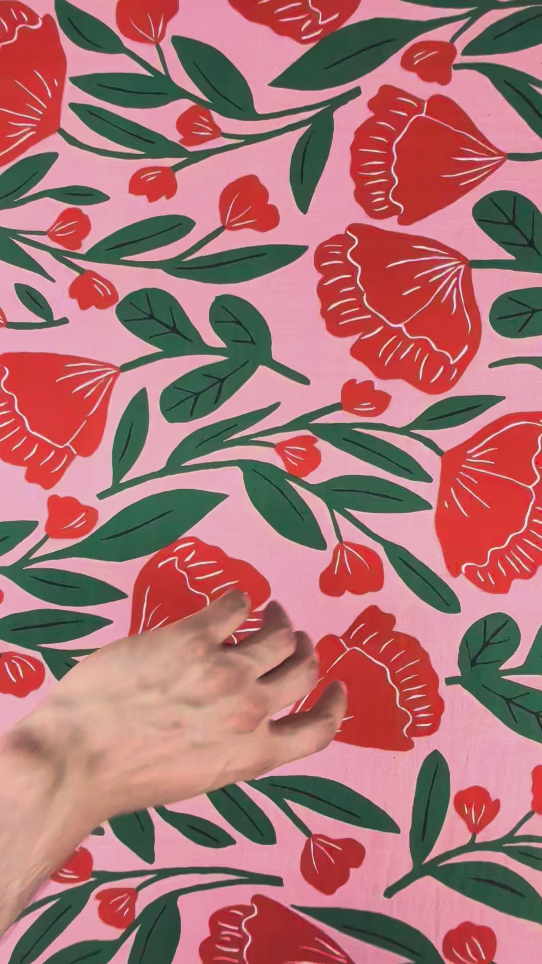 Viscose epaisse effet lin motif fleuri rouge et feuillage vert video 5