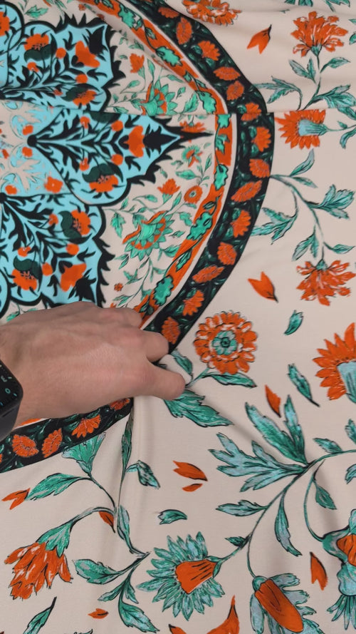 Crêpe de viscose, motif fleuri bohème multicolore video 2 [blankastock:c3d87fe3-05dc-4acb-8316-020c9d0b3036]