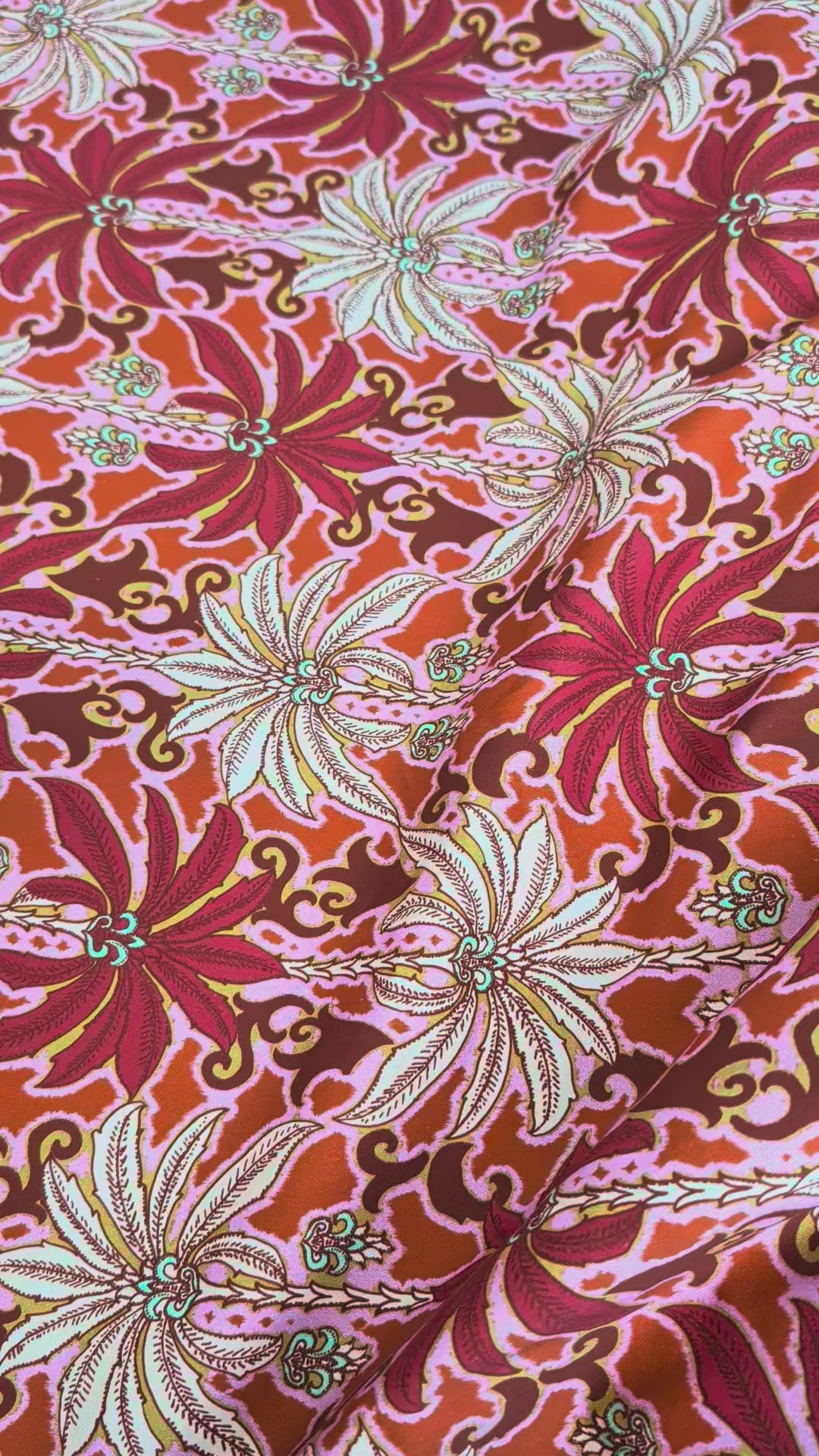 Sergé coton stretch motif fleuri bohème video 5