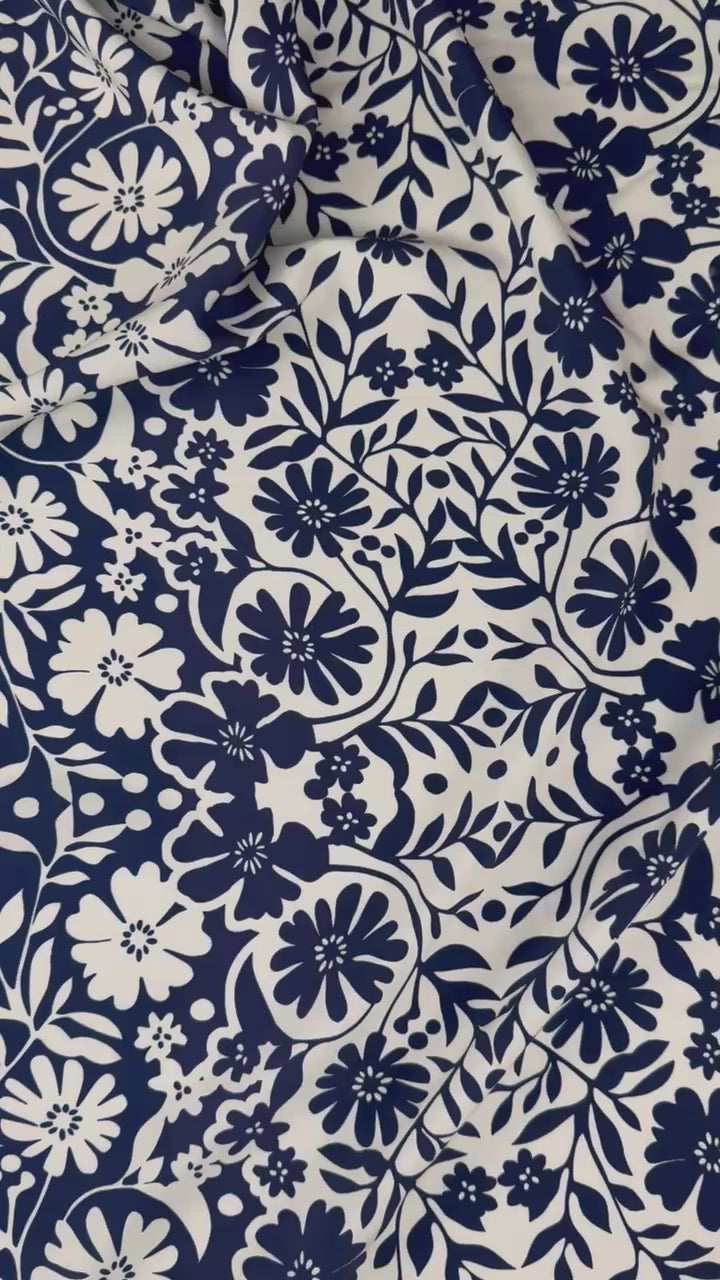 Toile viscose Ecovero florale - Imprimé bleu video 5