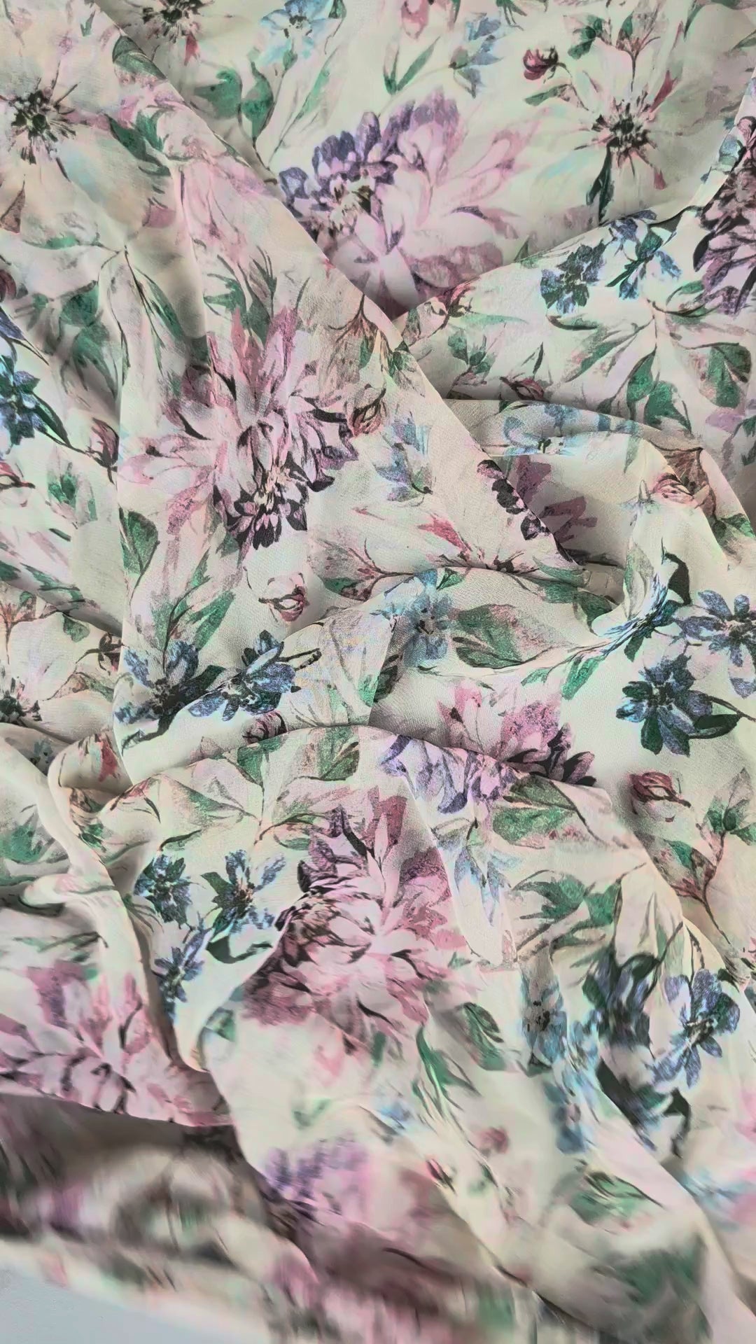 Mousseline polyester motif fleuri romantique video 5 [blankastock:0455205b-3de4-429b-bc60-0c34873672cb]